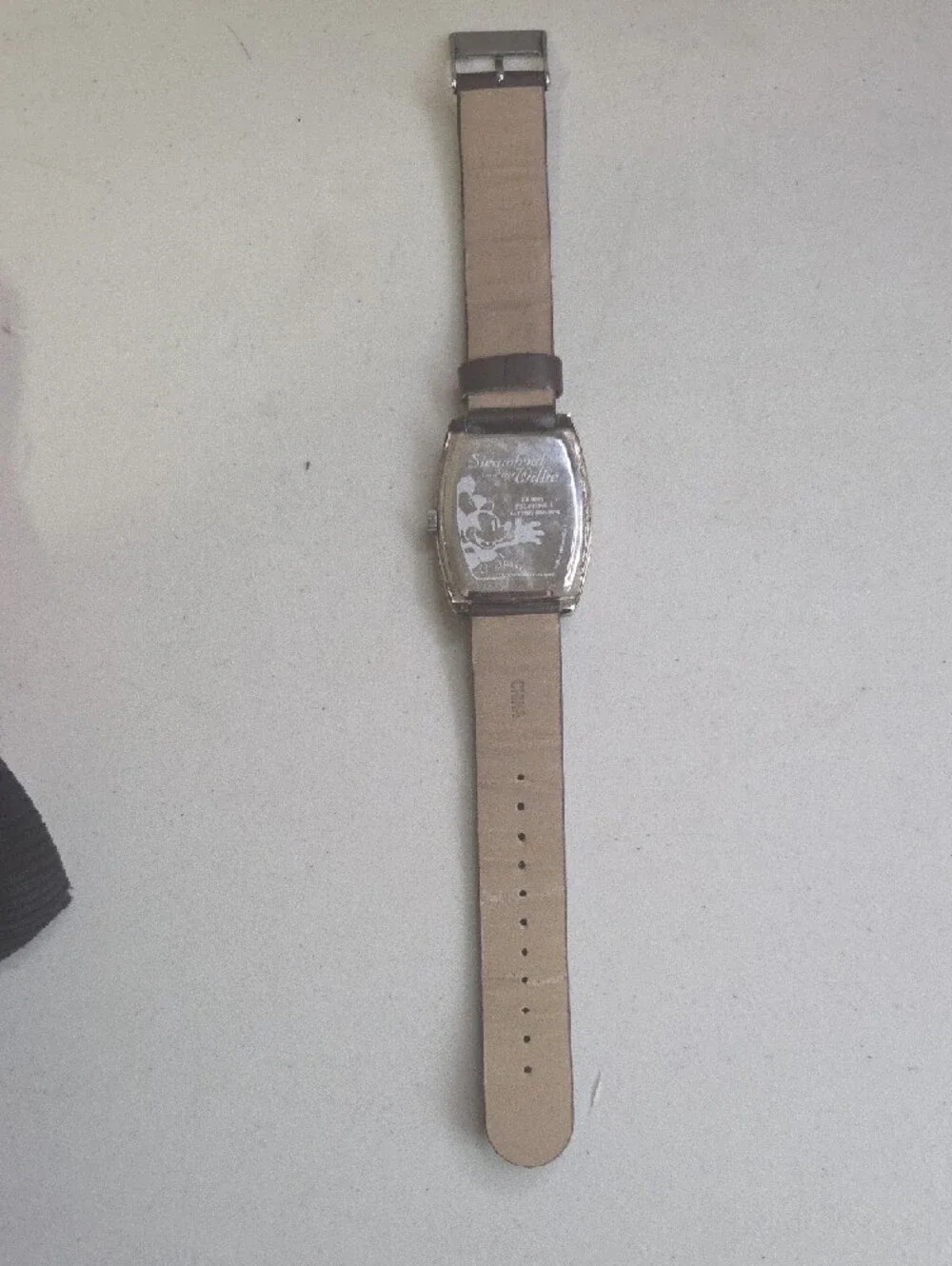Disney Brown Leather Strap Mickey Mouse Wristwatch - Picture 2 of 3